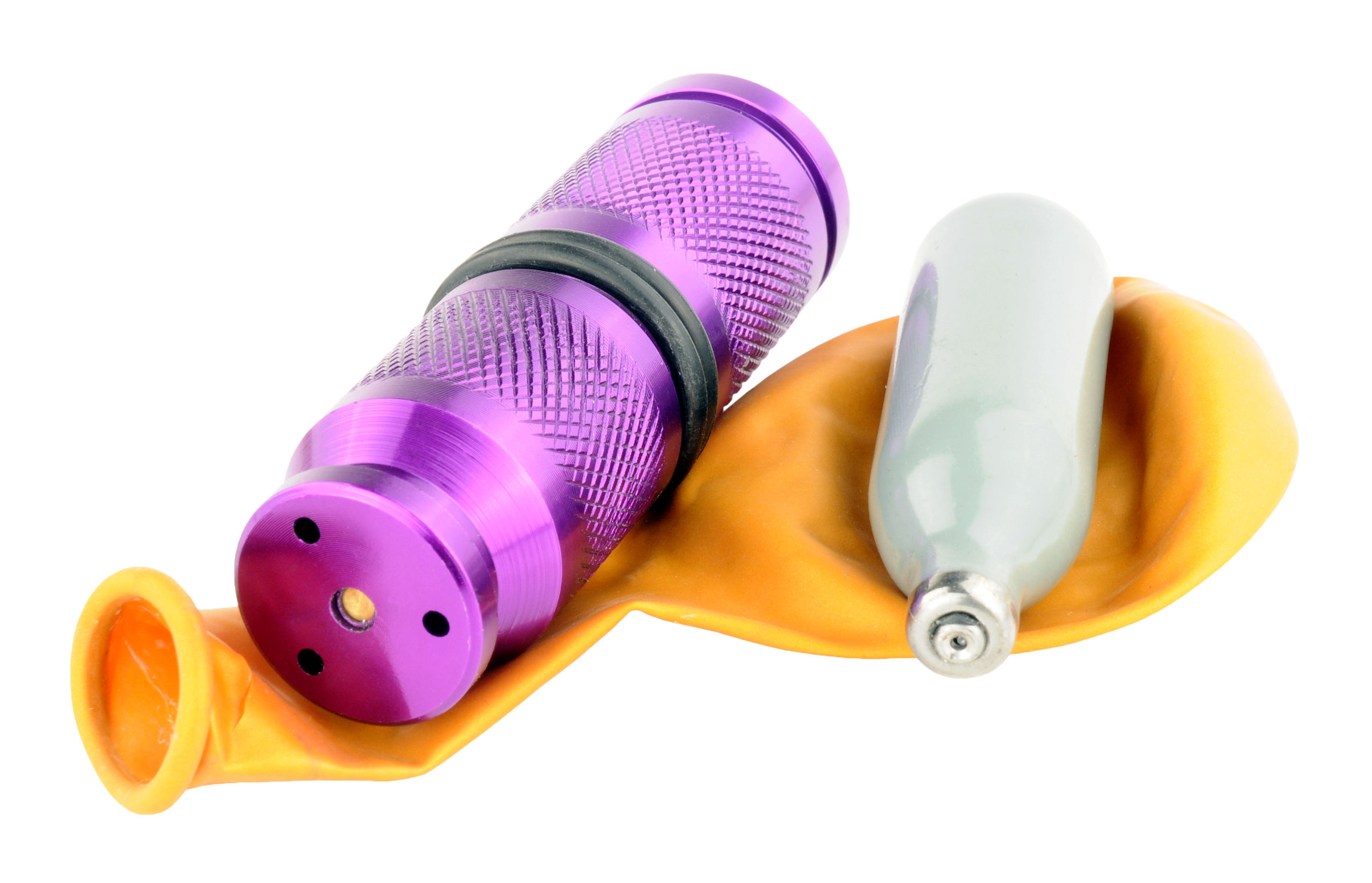 Rang opgraven slang Rise in reports of nitrous oxide canisters on the streets - Compass